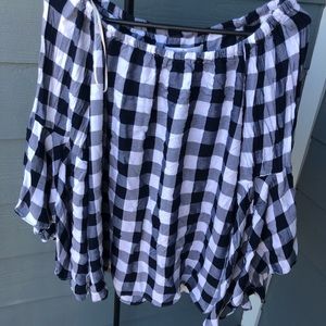 Plaid top